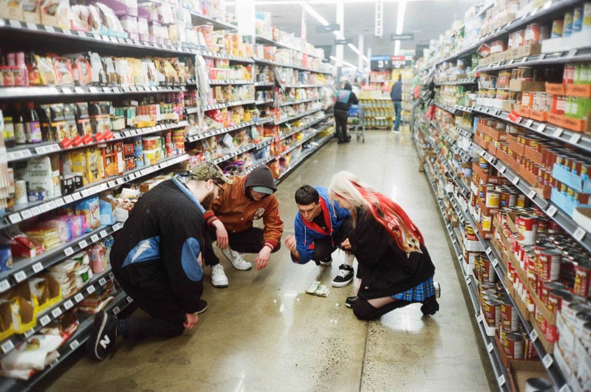 They Are Gutting A Body Of Water Shoegaze, Electronic, Noise Rock artist - artist profile photo