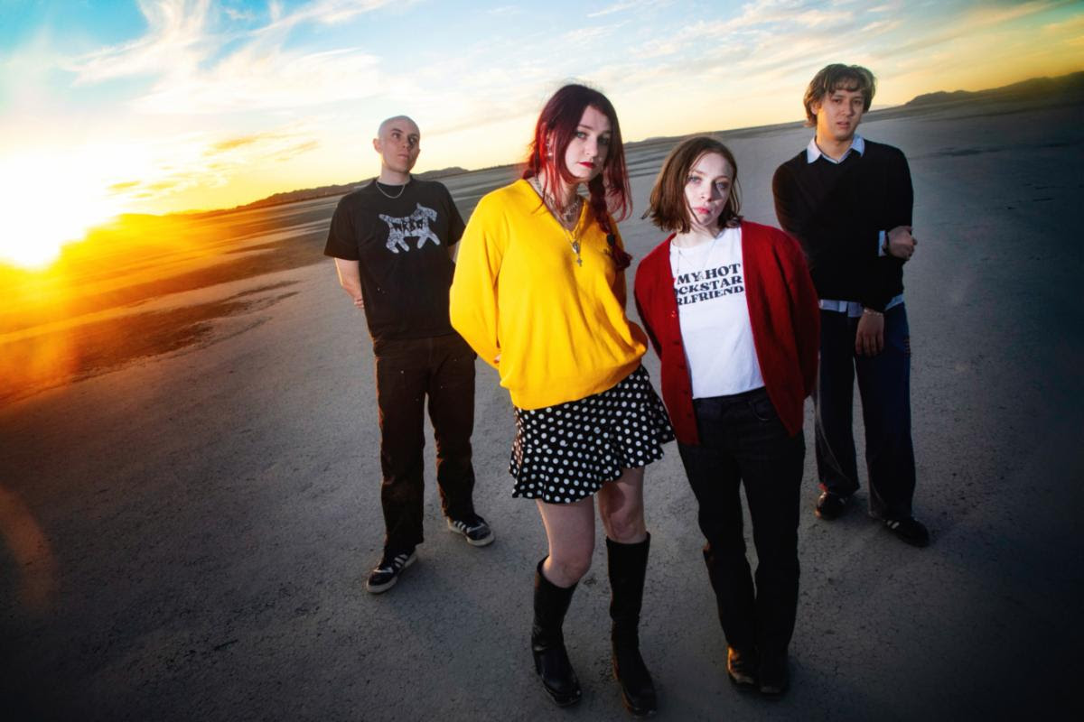 Momma Power Pop, Indie Rock, Grunge, 90s Alt Rock, Emo, Guitar Pop artist - artist profile photo